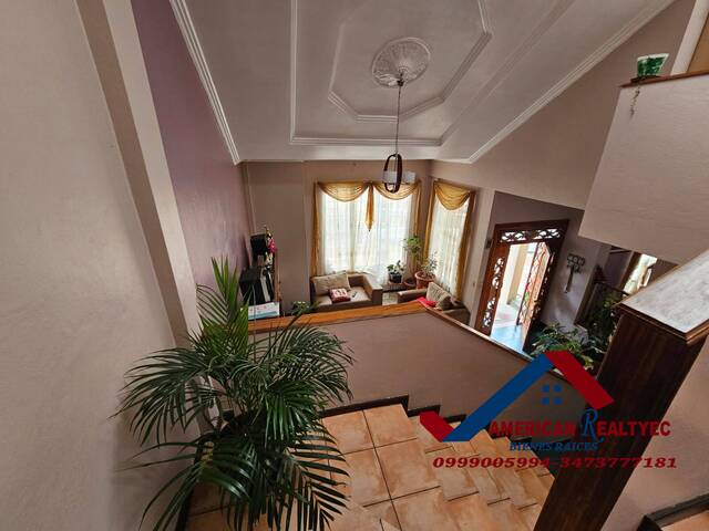 #Cod. 1021 - Casa para Venta en Azogues - F - 2